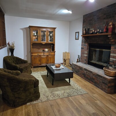 Vintage Country Retreat and Peaceful