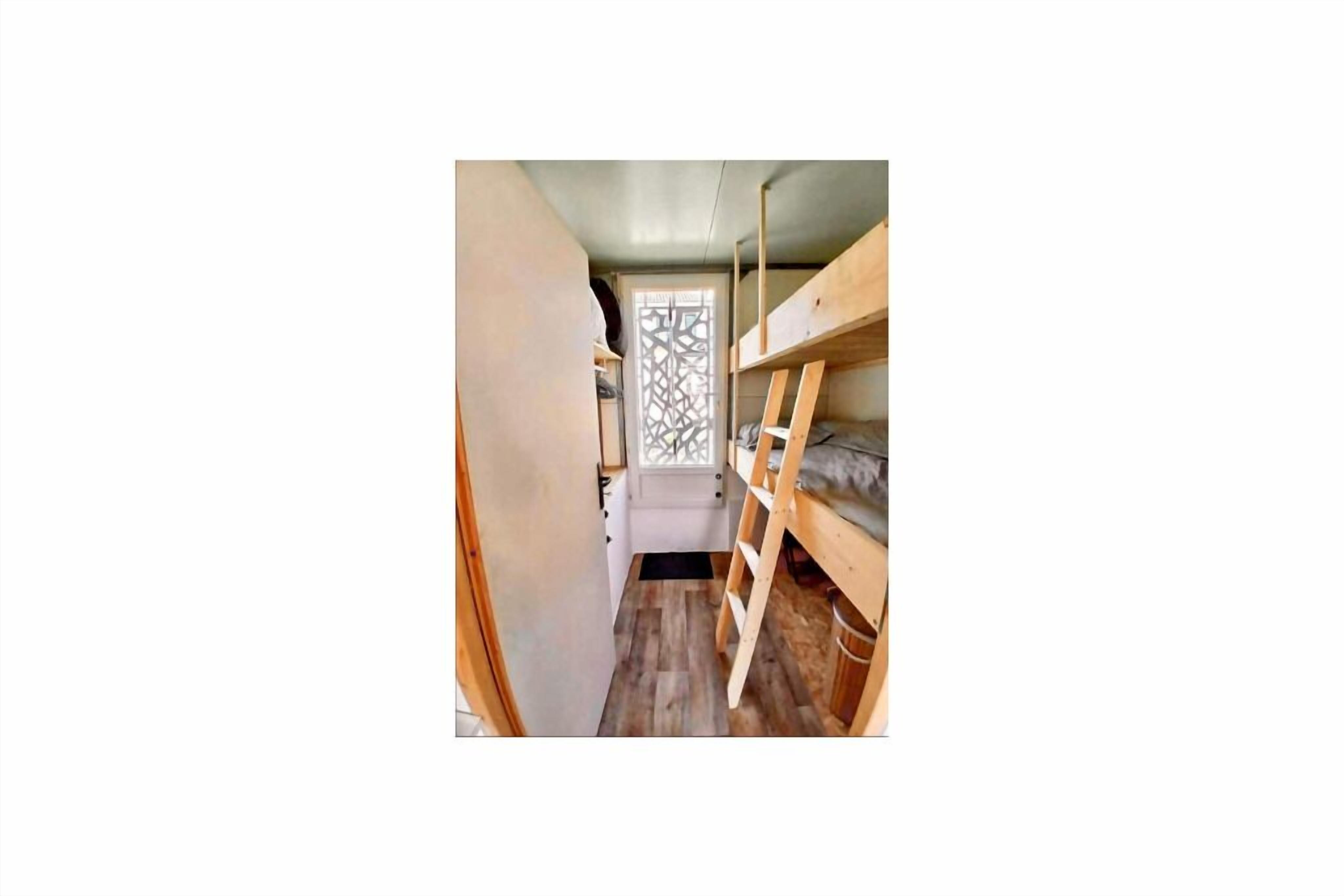 1 dormitorio y ropa de cama