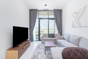 65-Zoll-Smart-TV mit Kabelempfang