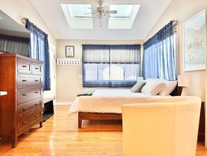 1 bedroom, travel crib, WiFi, bed sheets