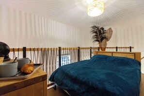 1 bedroom, free WiFi, bed sheets - At the llea Suite retro spa Treat yourself to a romantic getaway in the heart of Avignon (Avignon)