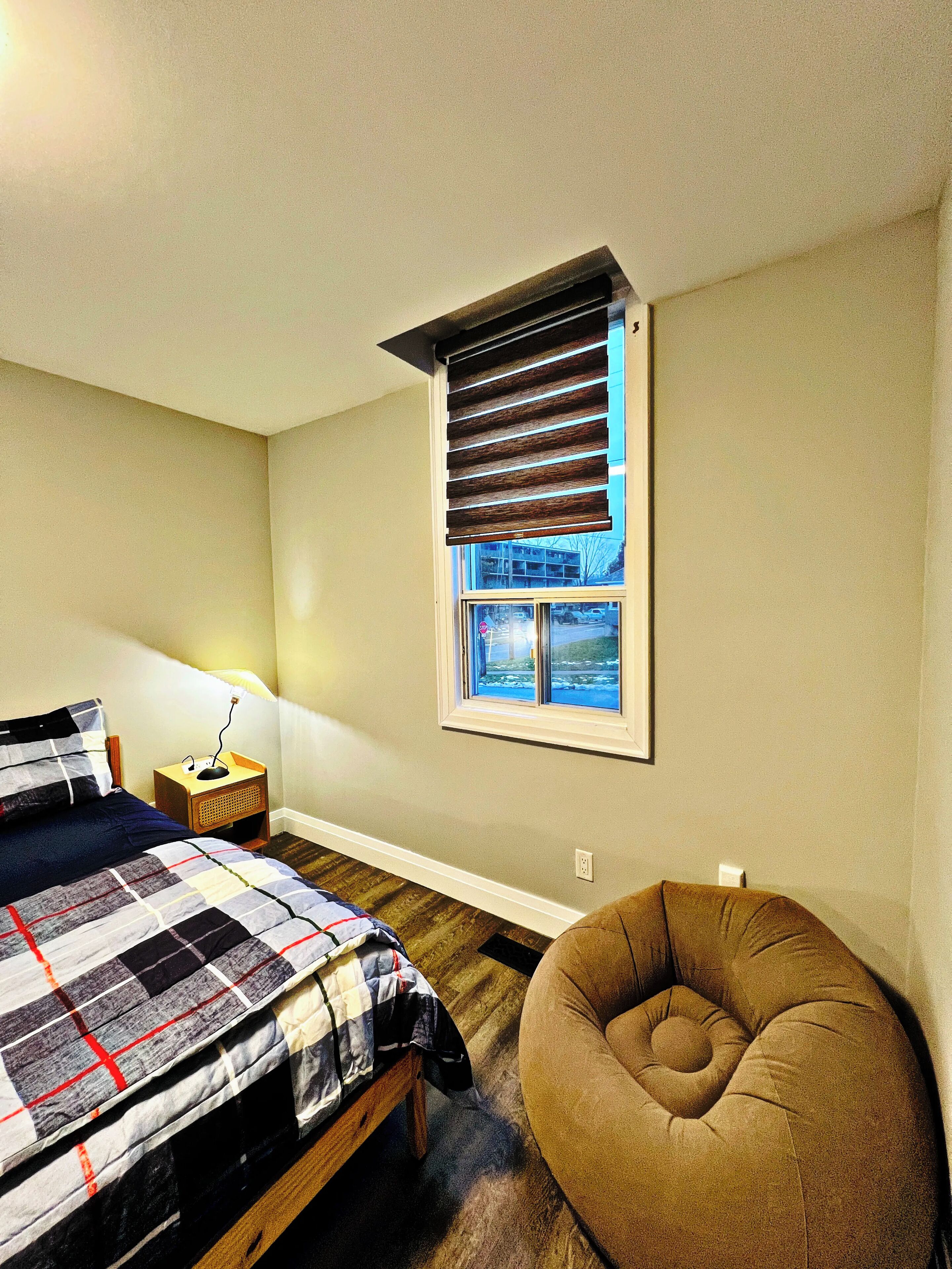 2 dormitorios, tabla de planchar con plancha, wifi gratis y ropa de cama