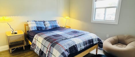 2 bedrooms, iron/ironing board, free WiFi, bed sheets