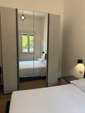 1 chambre, fer et planche à repasser, accès Internet, draps fournis