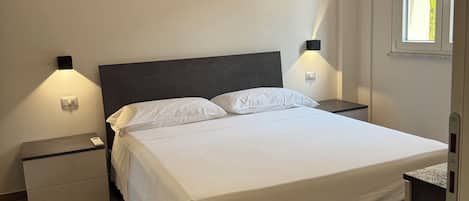 1 chambre, fer et planche à repasser, accès Internet, draps fournis