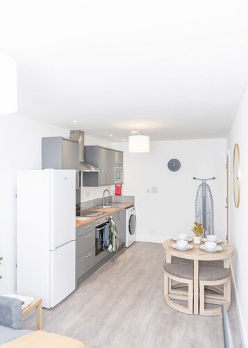 Modern Apartment In The Centre Of Northampton