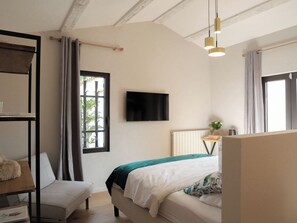 1 bedroom, WiFi, bed sheets - Suite Olivier - Maison d'hôtes L'Espigoulié (Sainte-Maxime)