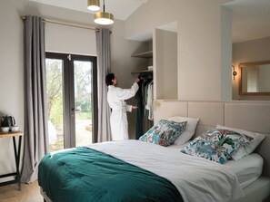 1 bedroom, WiFi, bed sheets - Suite Olivier - Maison d'hôtes L'Espigoulié (Sainte-Maxime)