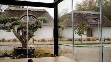 Breakfast, lunch and dinner served