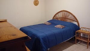 1 bedroom, iron/ironing board, bed sheets - Lovely Sea (Gaeta)