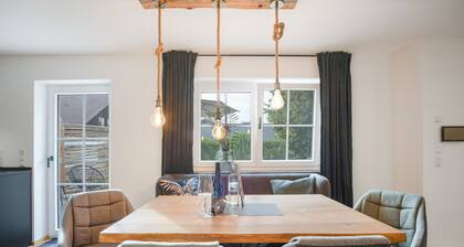 Allgäu 17 – Modern Alpine-Style Apartment