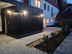 Exterior detail - Allgäu 17 – Modern Alpine-Style Apartment (Leutkirch im Allgäu)