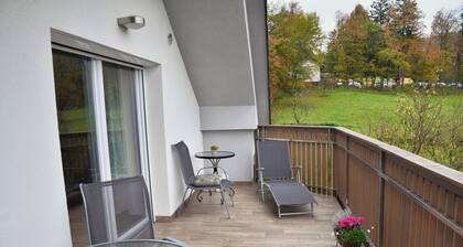 Modern & Well Equipped 2-Bedroom Apartment With Balcony And AC