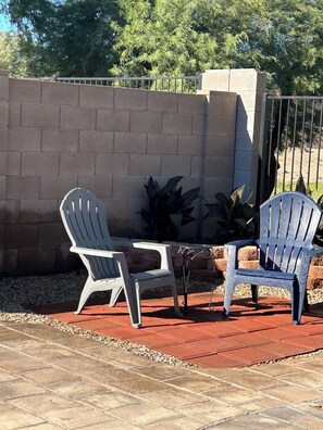 Terrace/patio - Come relax with your favorite beverage on the covered deck and enjoy Arizona  (San Tan Valley)