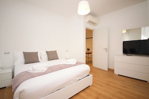 Apartamento (2 Bedrooms) | 2 dormitorios, tabla de planchar con plancha, ropa de cama