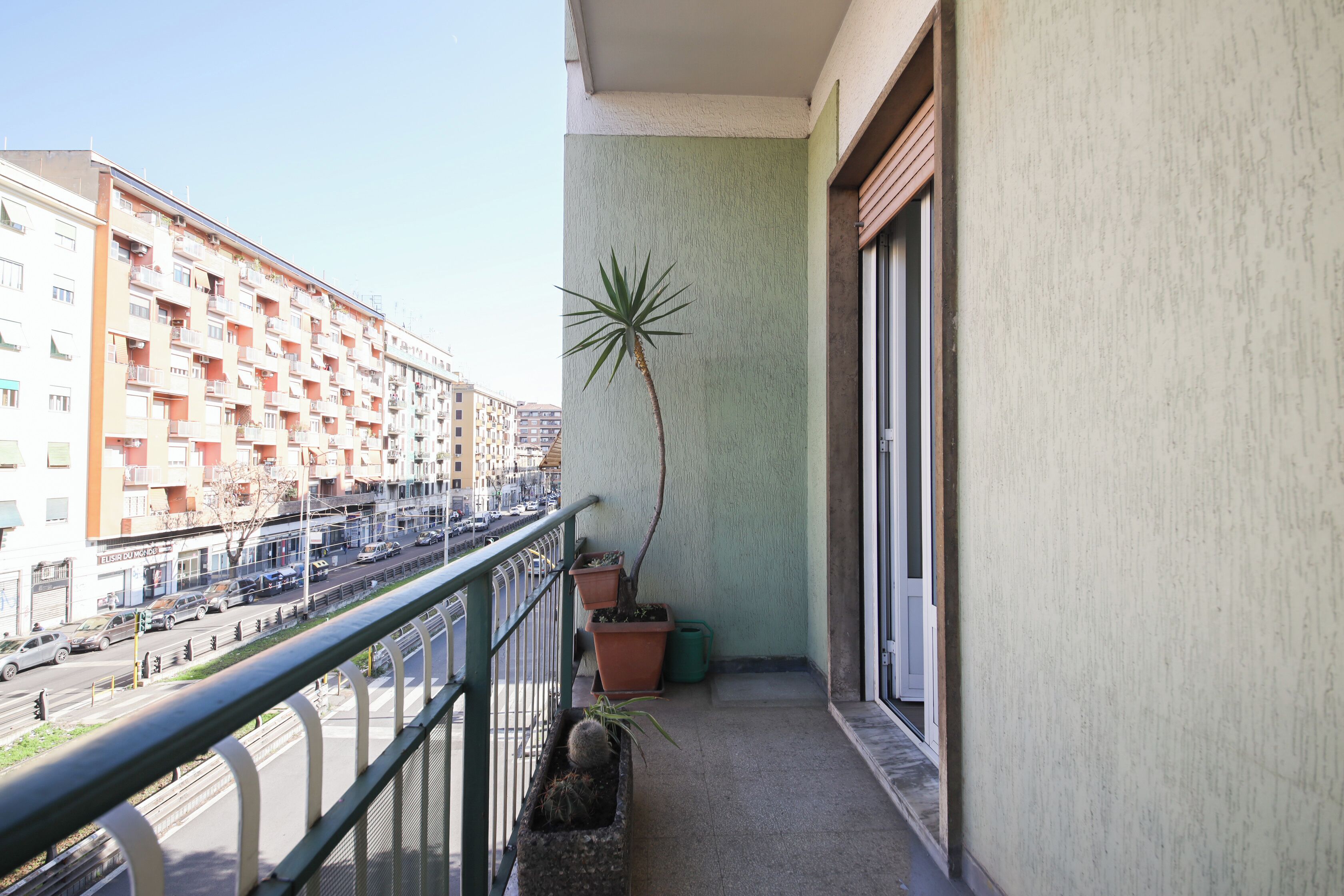 Apartment (2 Bedrooms) | Balkon