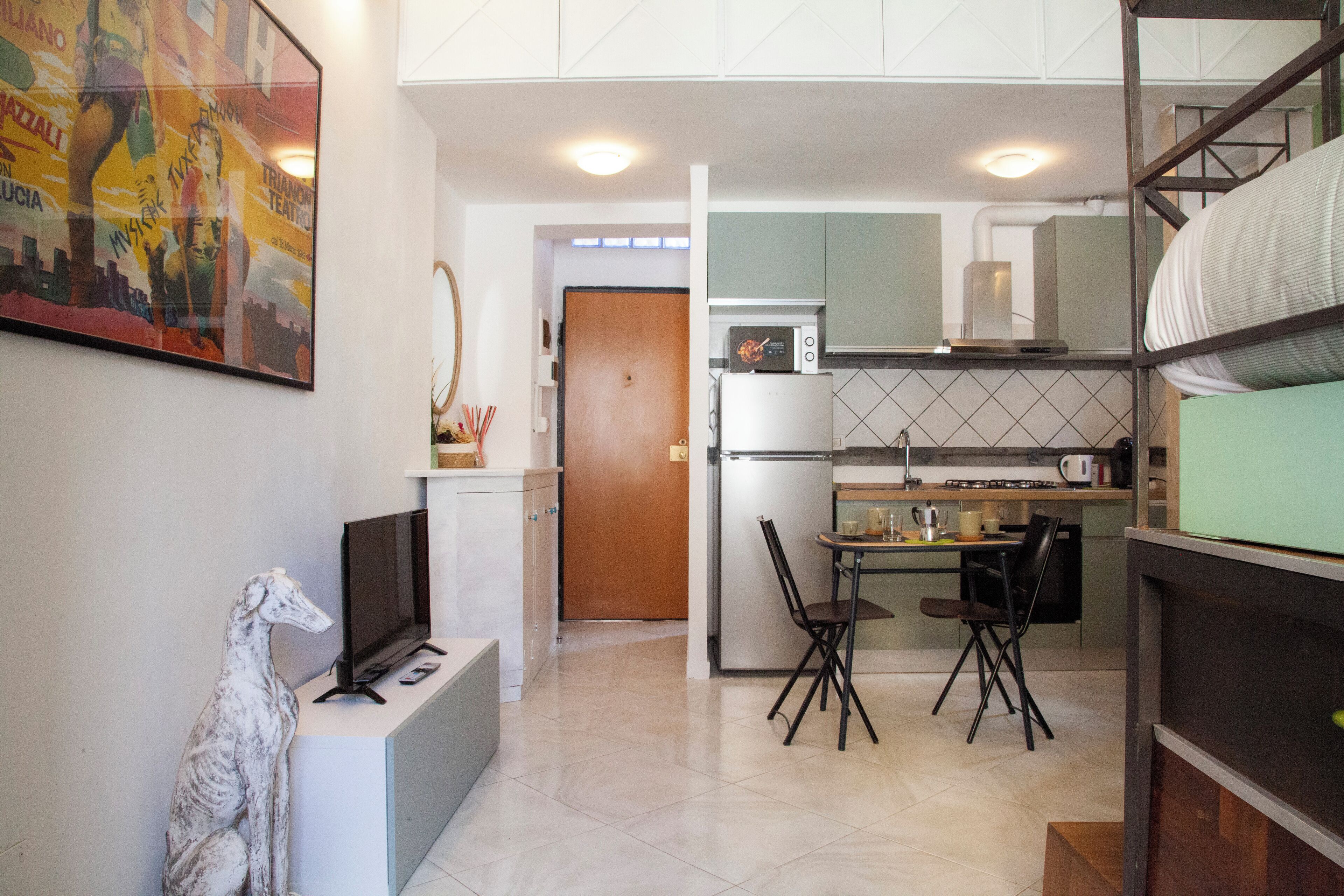 Studio (0 Bedroom) | Living area