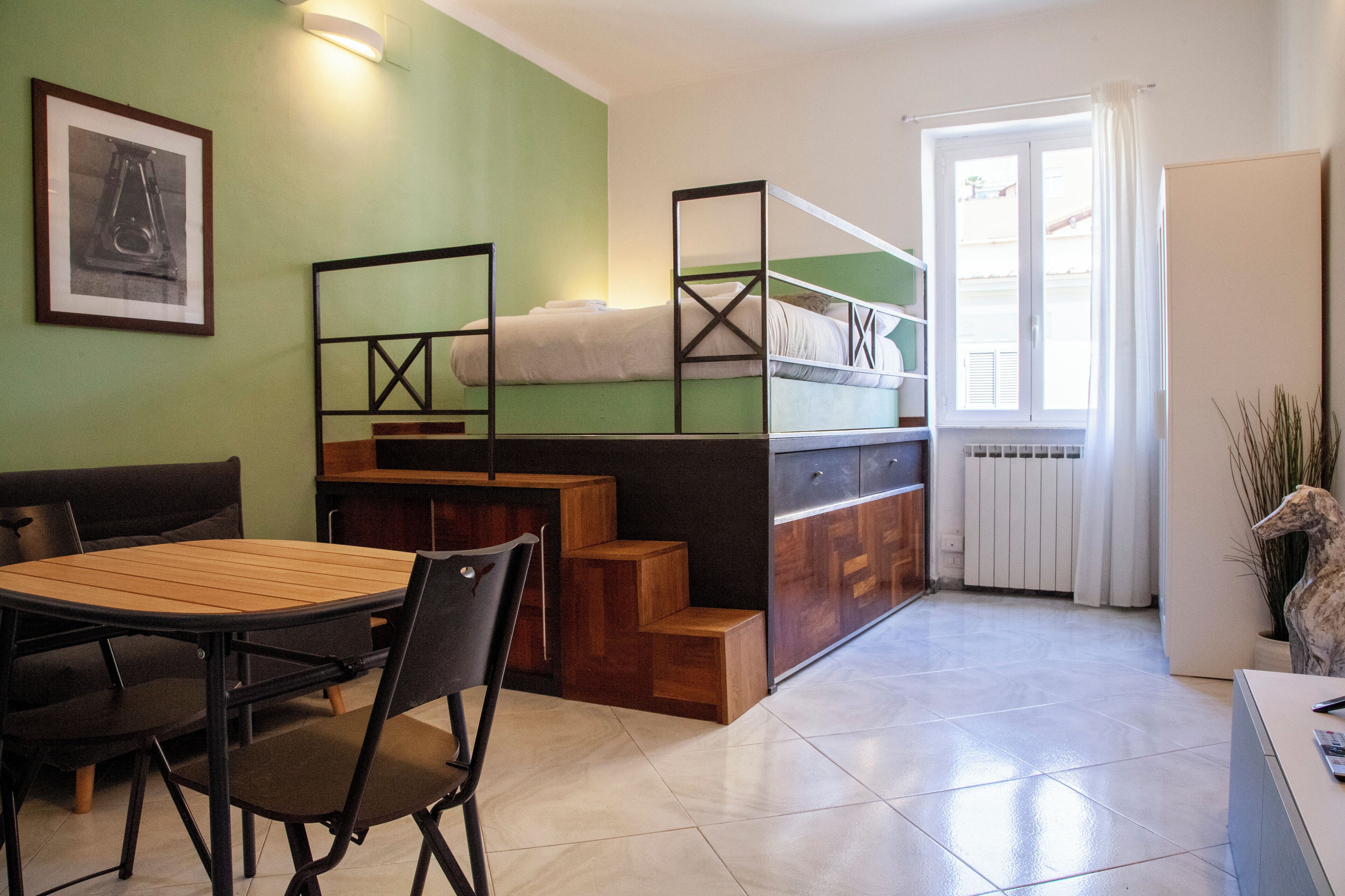 Estudio (0 Bedroom) | Área de sala de estar | Televisión de 32 pulgadas con canales por cable 