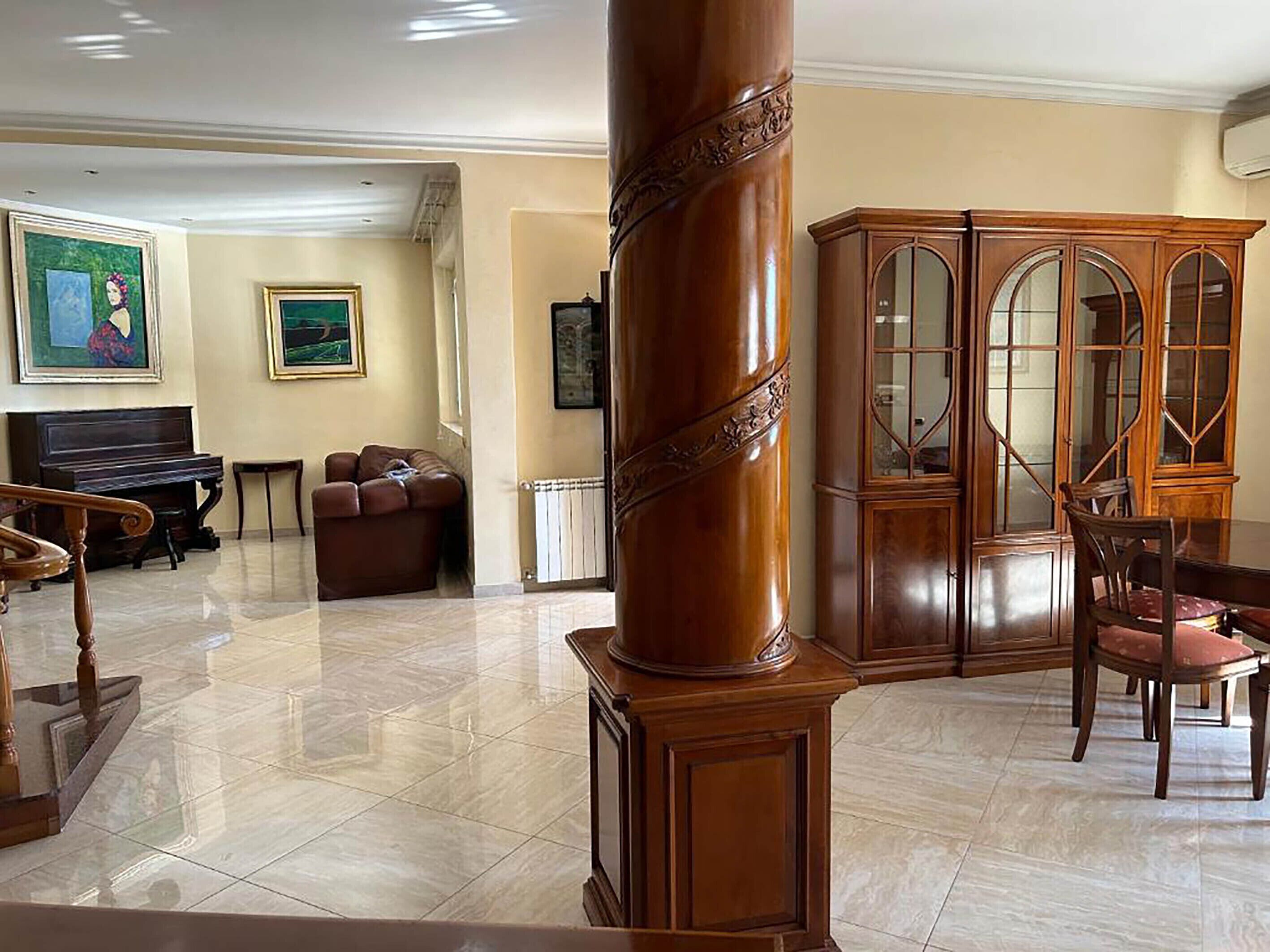 Villa (3 Bedrooms) | Living area