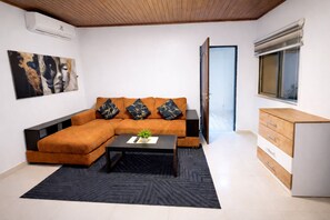 Apartamento de estilo japonés , 2 habitaciones | Zona de estar