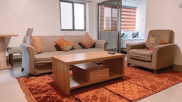 Superior Apartment, 1 Bedroom | Living area