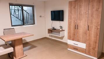 Estudio Confort, 2 camas individuales | Servicio a la habitación