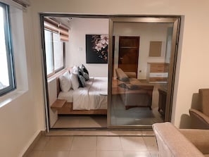 Superior Apartment, 1 Bedroom | In-room safe, laptop workspace, iron/ironing board, free WiFi - Sky Suites East Legon (Accra)