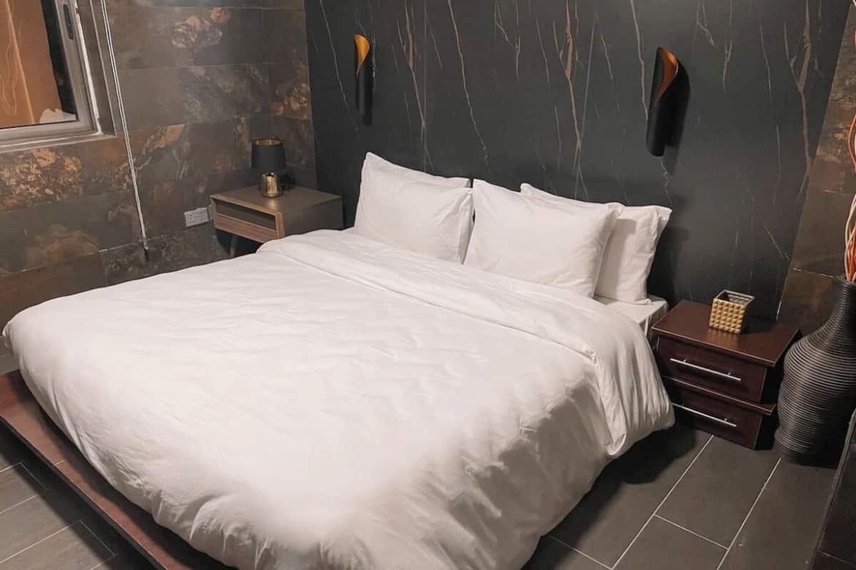 Apartment im japanischen Stil, 2 Schlafzimmer | Zimmersafe, laptopgeeigneter Arbeitsplatz, Bügeleisen/Bügelbrett