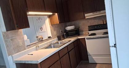 3 BR home...the perfect alternative to hotel living for the visiting work crew