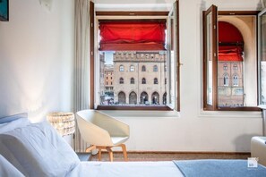 Apartment, City View | Kalis bunyi, seterika/papan seterika, Wi-fi percuma 