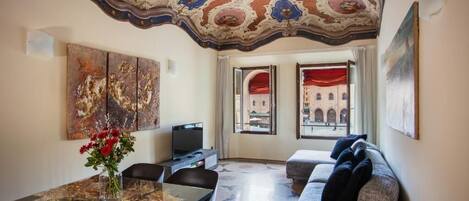 Télévision à écran plat de 42 pouces avec chaînes numériques