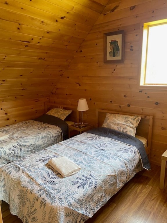 Samogetaway. Four Seasons Cottage Escape. It Features Of Privacy And Wilderness. - Ontario