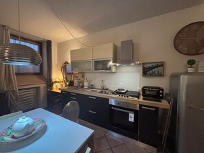 Private kitchen - Downtown Riverside (Verona)