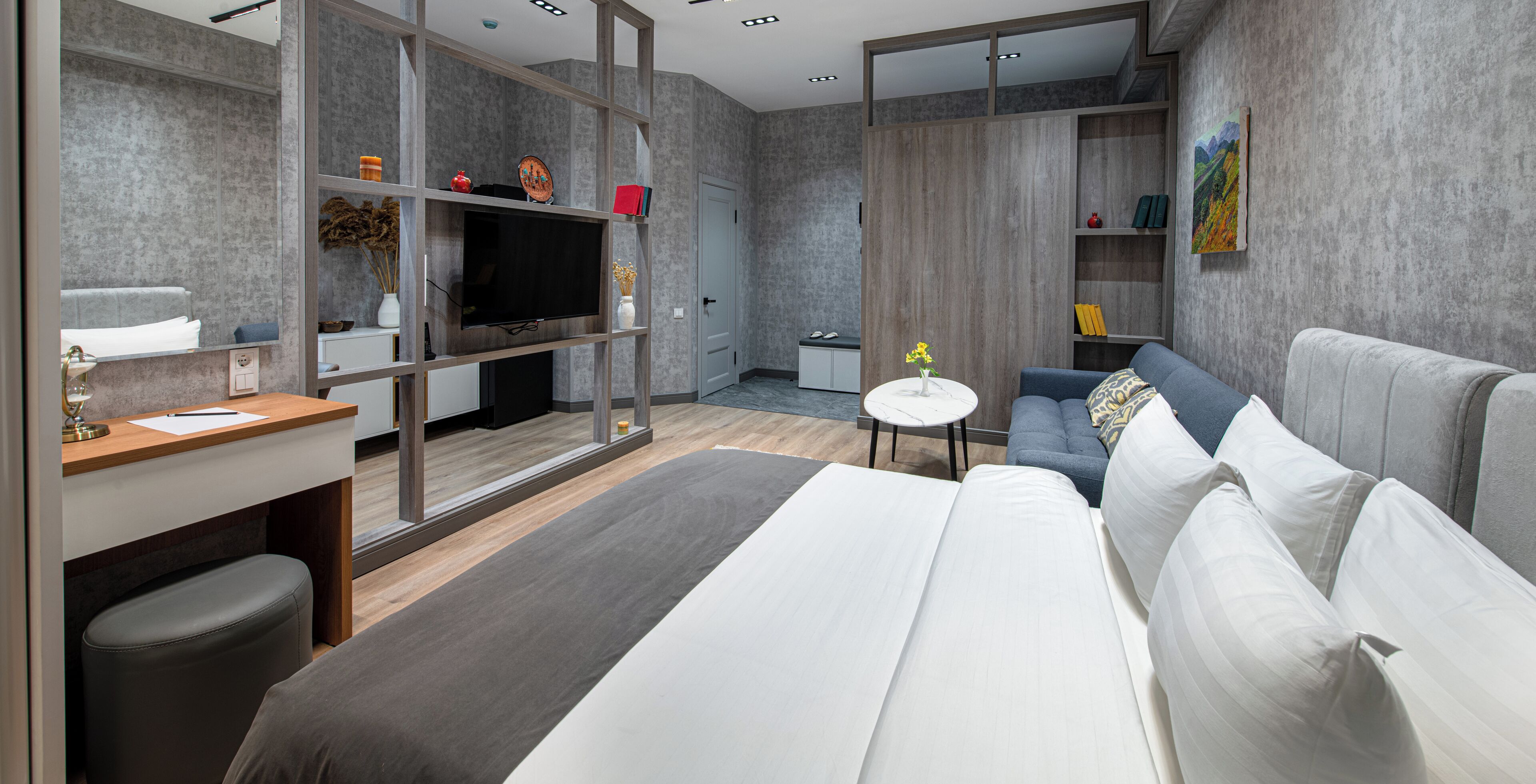 In-room safe, free WiFi