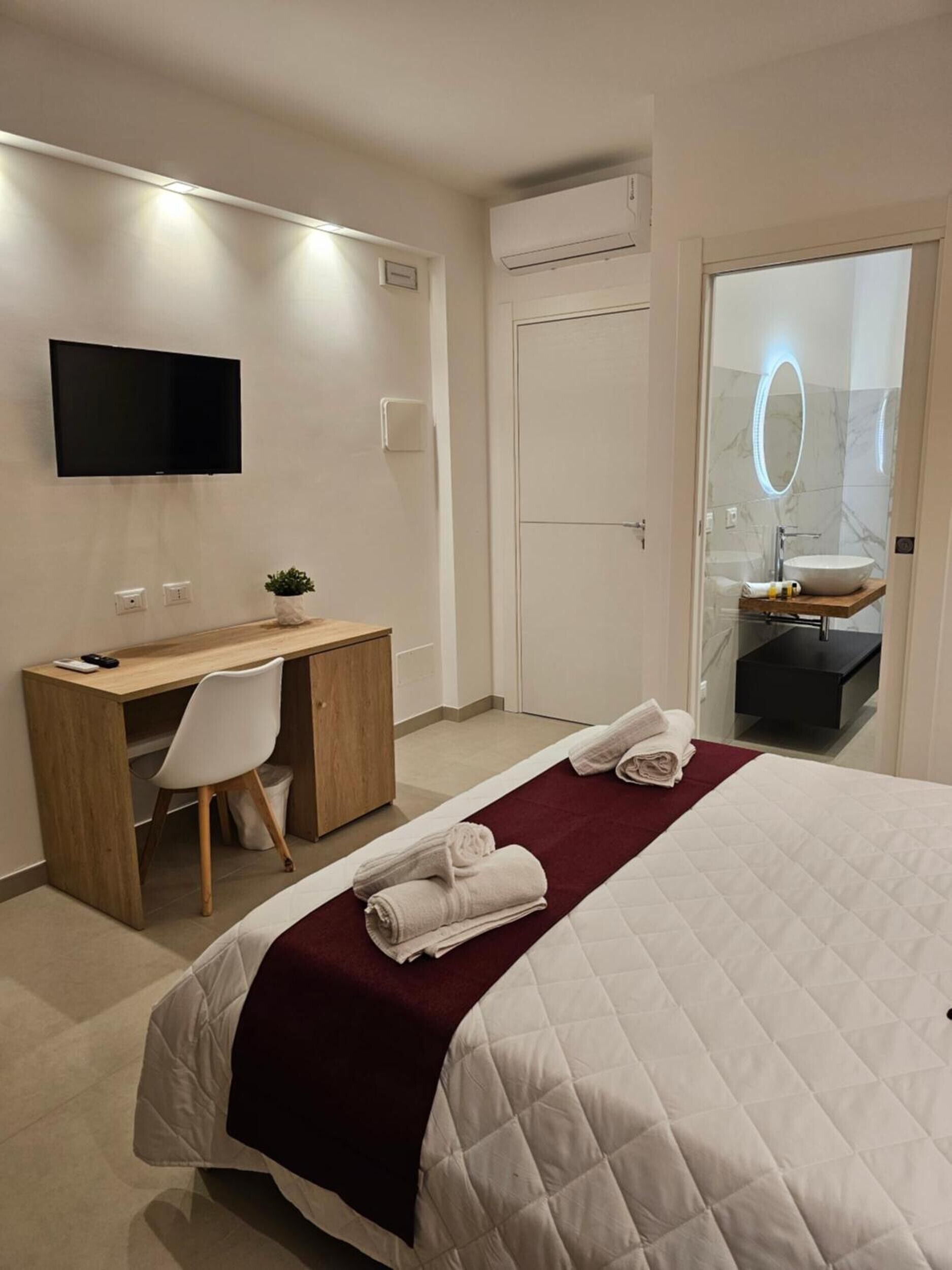 1 camera, Wi-Fi, lenzuola