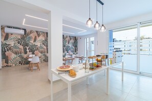 Dining - Aura Beb Bed and Breakfast – Double Room with Private Bathroom (Pachino)