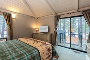 5 bedrooms, desk, free WiFi, bed sheets - PINE11 - NEW HOME with Sharc Passes (Sunriver)