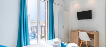 Aura B&B - Quadruple Room Bed and Breakfast