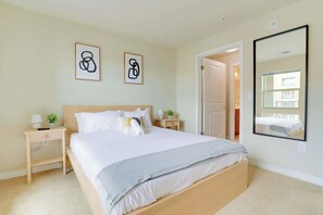 1 habitación, tabla de planchar con plancha, wifi y ropa de cama 