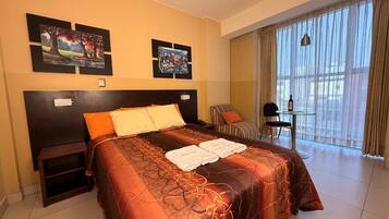 Superior Single Room, 1 Queen Bed, Private Bathroom, City View | Laptop workspace, free WiFi