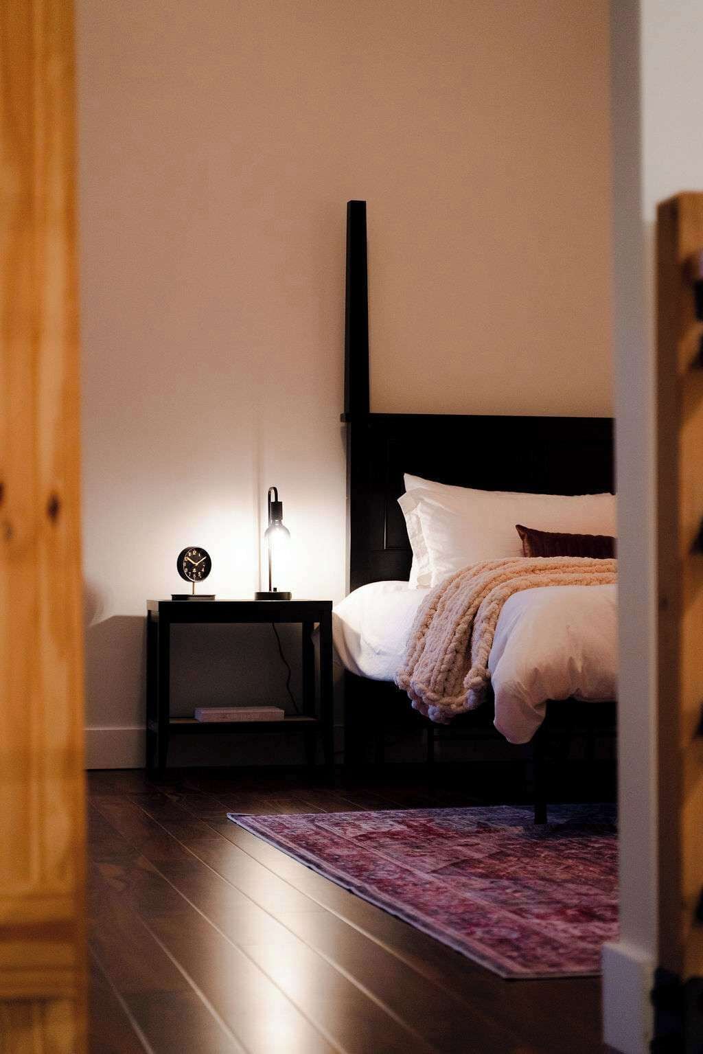 4 habitaciones, decoración personalizada y muebles diferentes 