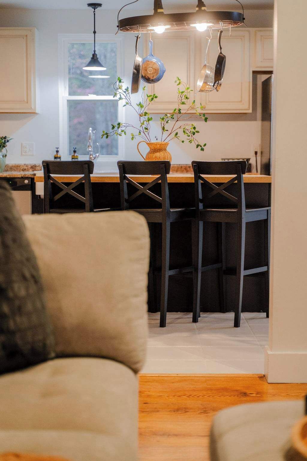 House, Multiple Beds, Hot Tub (The 312 House) | Interior