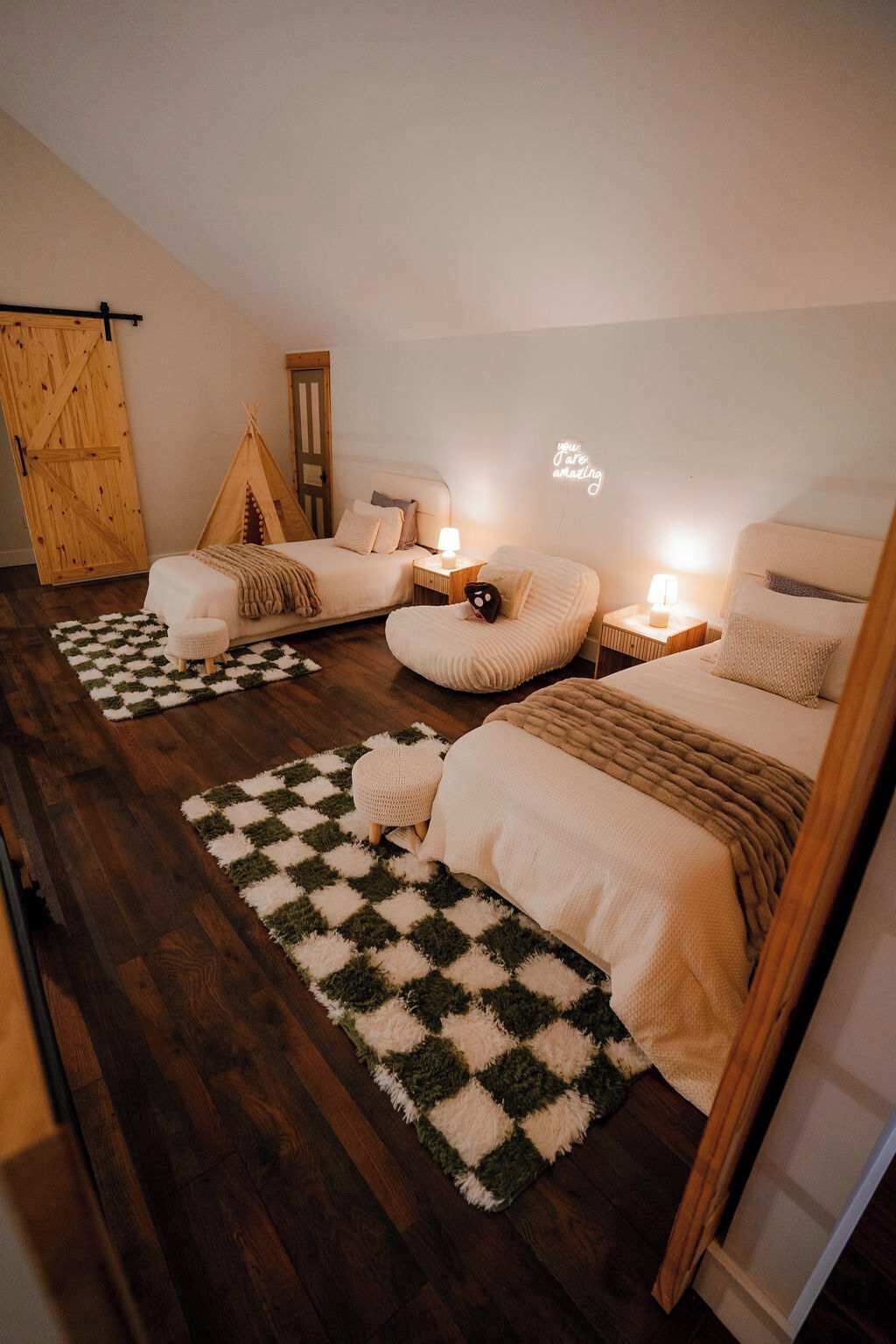 Casa, várias camas, banheira de imersão (The 312 House) | 4 quartos, individualmente decorados, individualmente mobiliados