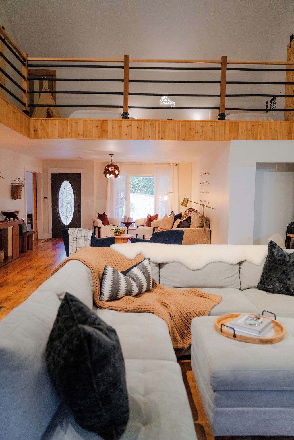 ハウス ベ ッド (複数台) スパ浴槽 (The 312 House) | リビング エリア