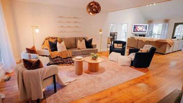 Hus, flere senger, spabadekar (The 312 House) | Oppholdsområde