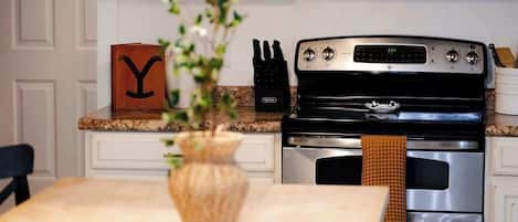 Maison, Plusieurs lits, baignoire à remous (The 312 House) | Cuisine privée