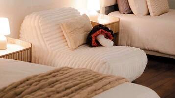 House, Multiple Beds, Hot Tub (The 312 House) | 4 bedrooms, individually decorated, individually furnished, bed sheets