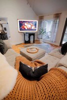 Casa, varias camas, bañera de hidromasaje (The 312 House) | Zona de estar