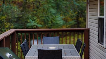 House, Multiple Beds, Hot Tub (The 312 House) | View from room