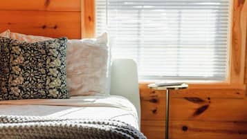 Cabin, Multiple Beds, Patio (Cedar Villa) | 2 bedrooms, individually decorated, individually furnished, bed sheets